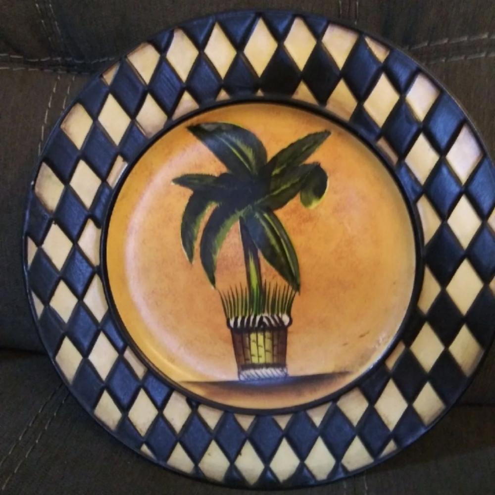 Decorative Palm Tree Plate